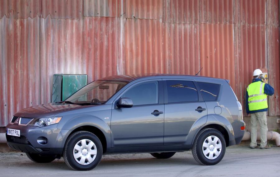  Mitsubishi Outlander 4Work 2007 года  (фото 16 из 16)